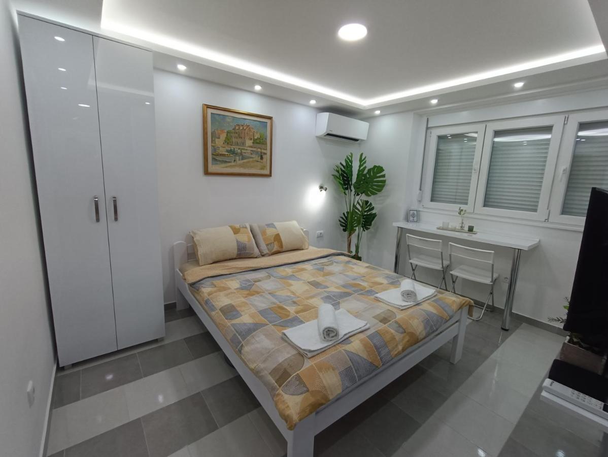 Grey 4 Apartment Belgrade Exterior photo