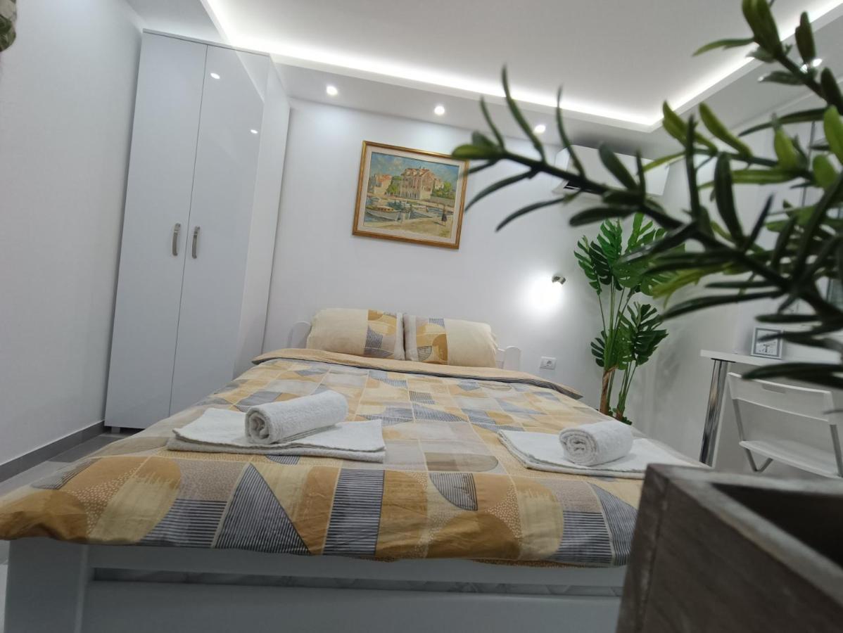 Grey 4 Apartment Belgrade Exterior photo
